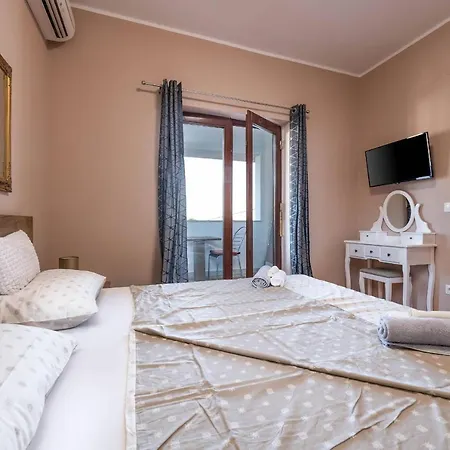 Zorica Villa *