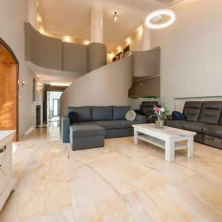 Zorica Villa *