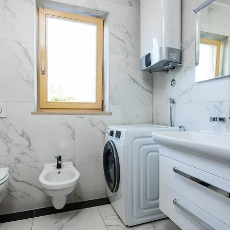 فيلة Zorica بوريتش