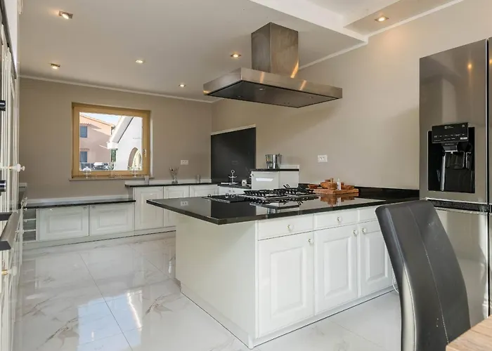 Zorica וילה פורץ