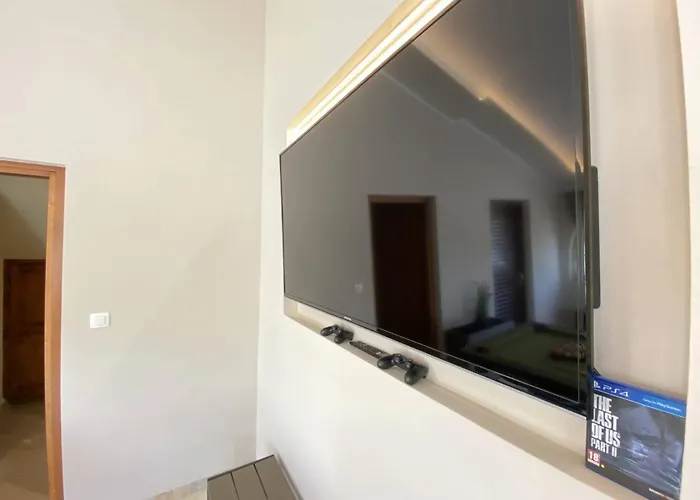 וילה Zorica פורץ